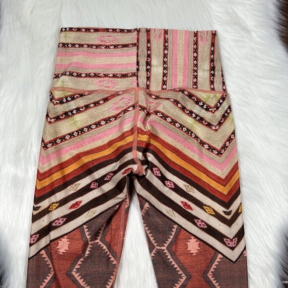 Bundle Of 2‎ Niyama Sol Women's Size XS Beachcomber Endless Cropped Leggings - Picture 11 of 16